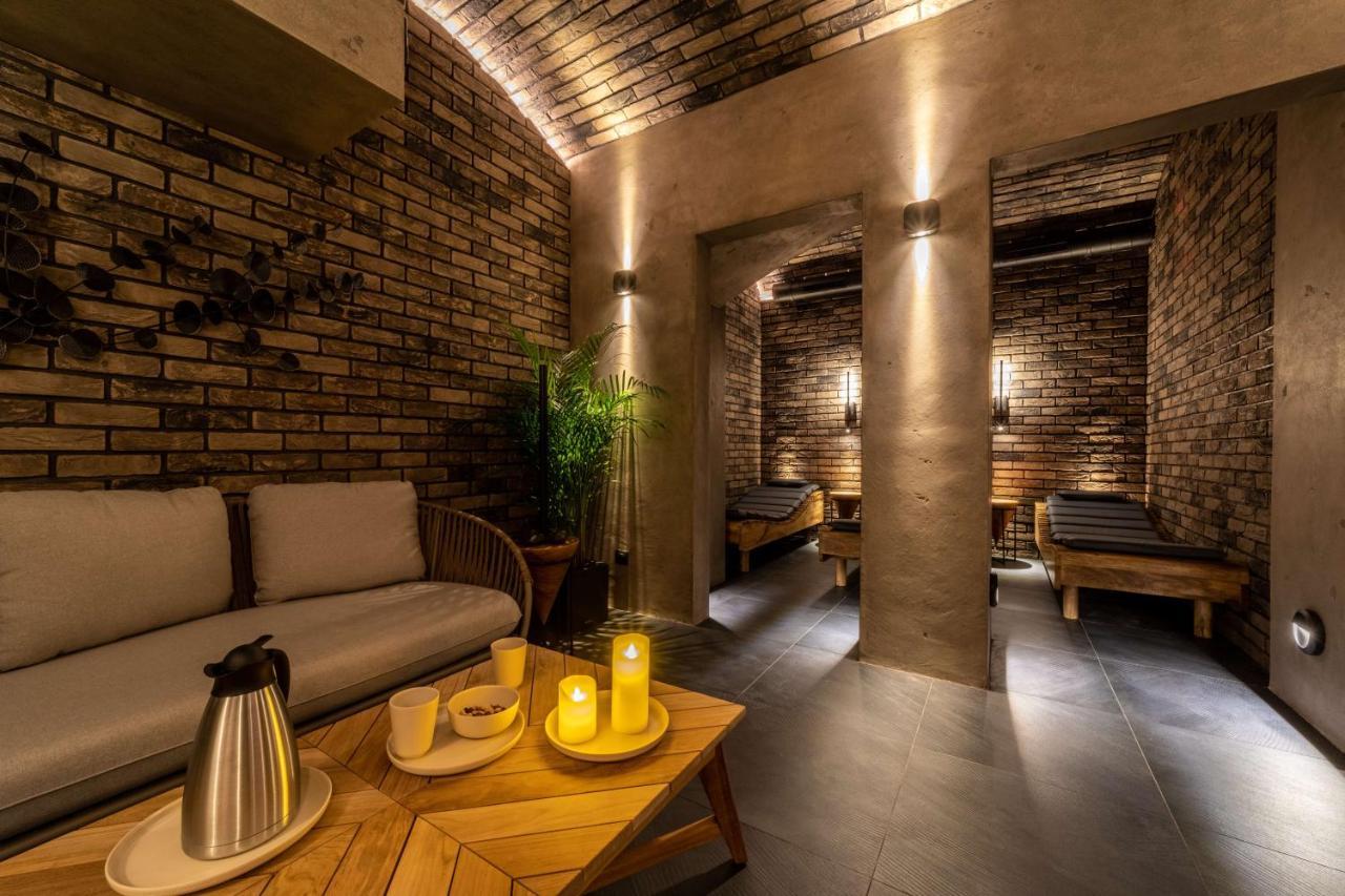 The Viaduct - Suites & More براغ المظهر الخارجي الصورة