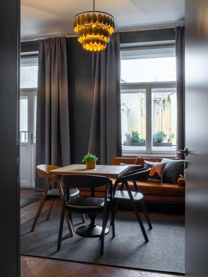 The Viaduct - Suites & More براغ المظهر الخارجي الصورة