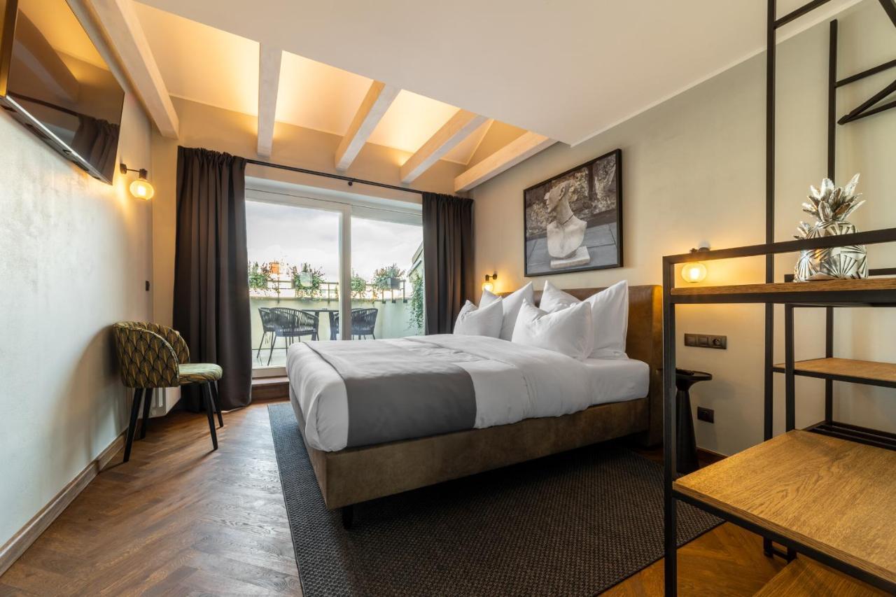 The Viaduct - Suites & More براغ المظهر الخارجي الصورة
